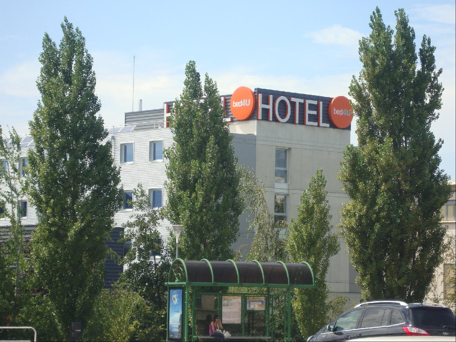Hotel Bed4U Pamplona Cordovilla Exterior photo